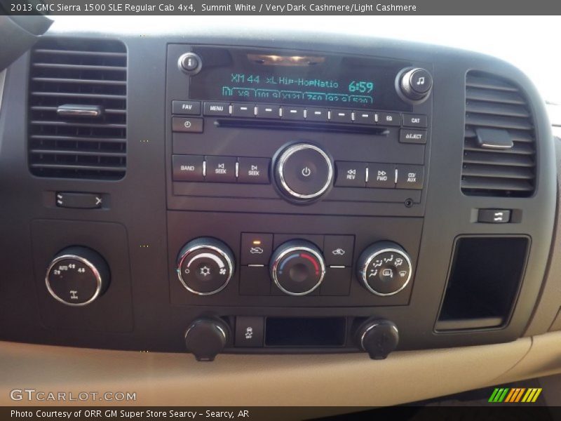Controls of 2013 Sierra 1500 SLE Regular Cab 4x4