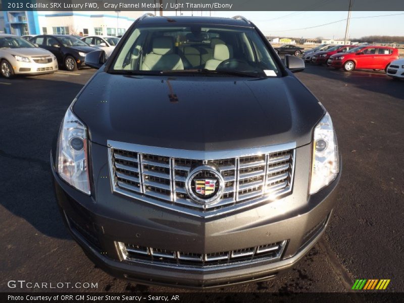 Gray Flannel Metallic / Light Titanium/Ebony 2013 Cadillac SRX Luxury FWD