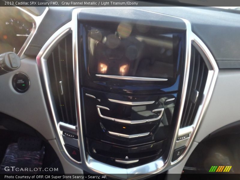 Gray Flannel Metallic / Light Titanium/Ebony 2013 Cadillac SRX Luxury FWD