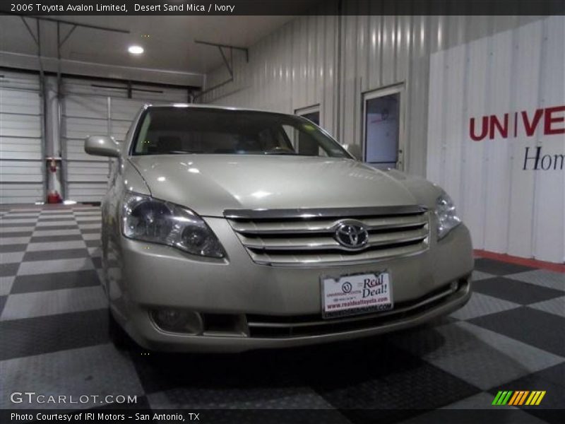 Desert Sand Mica / Ivory 2006 Toyota Avalon Limited