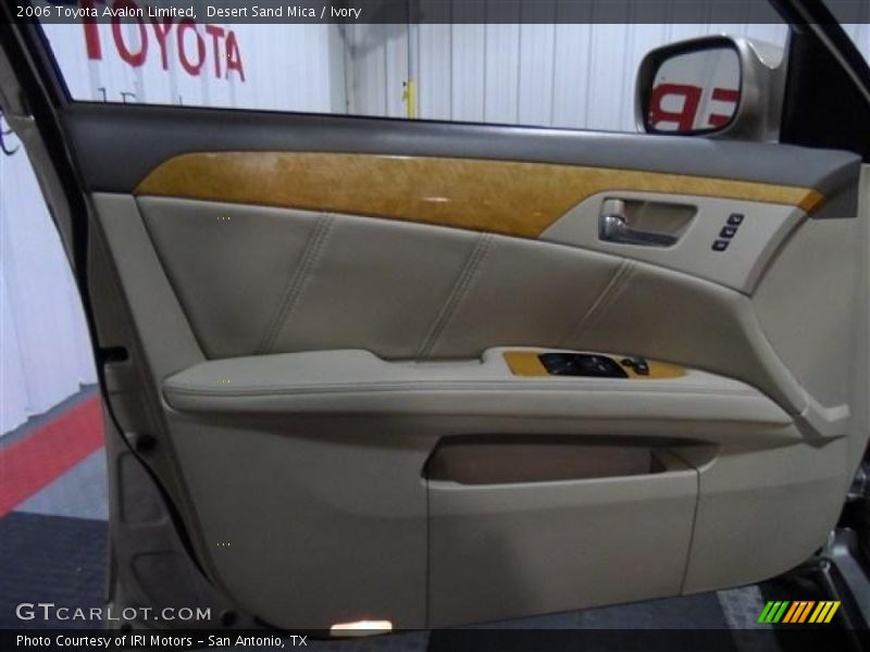 Desert Sand Mica / Ivory 2006 Toyota Avalon Limited