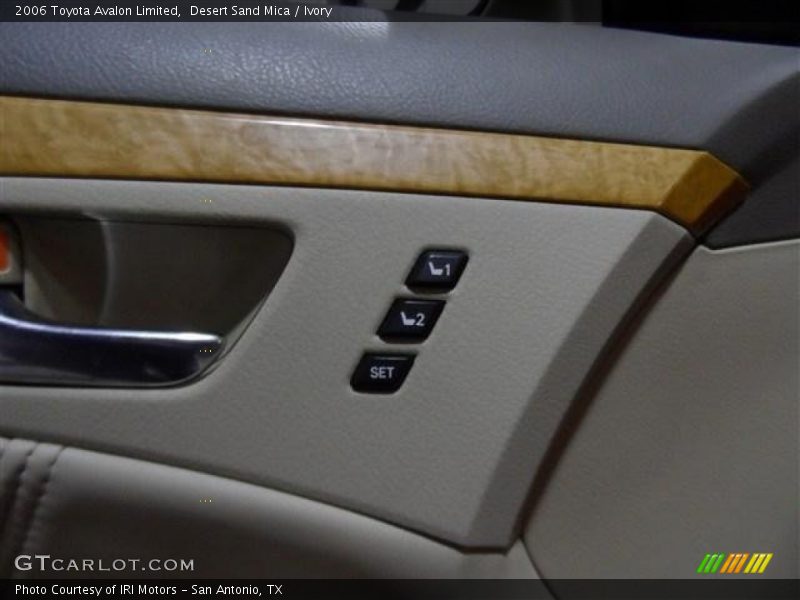 Desert Sand Mica / Ivory 2006 Toyota Avalon Limited