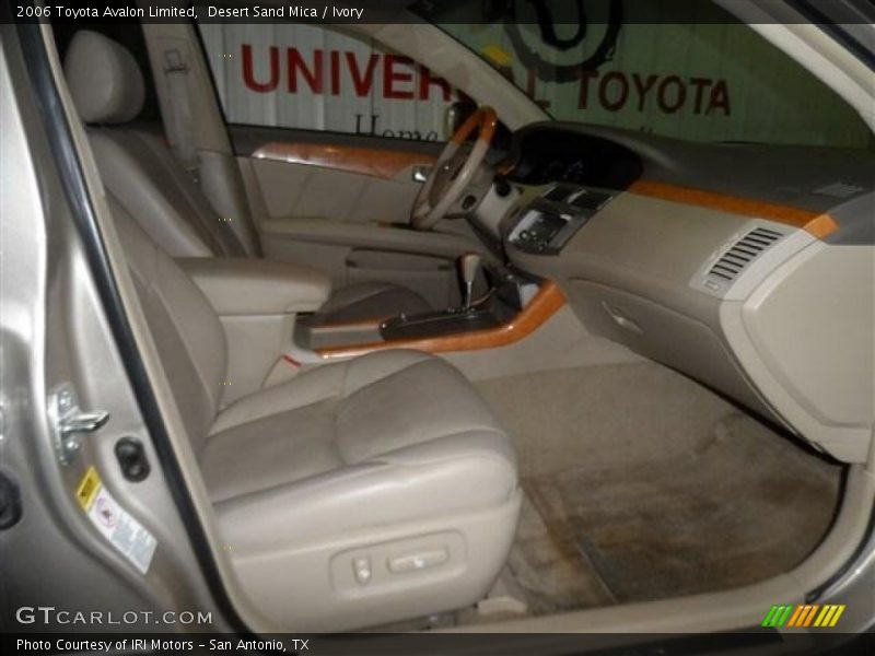 Desert Sand Mica / Ivory 2006 Toyota Avalon Limited