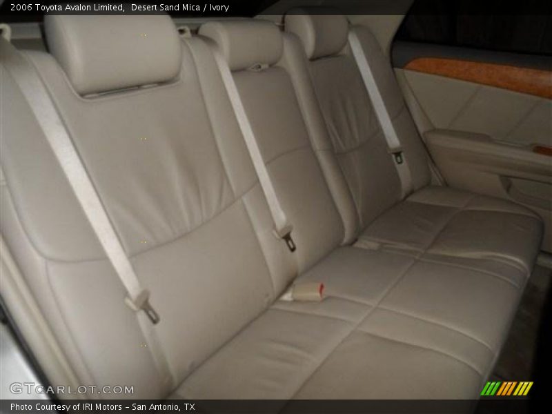 Desert Sand Mica / Ivory 2006 Toyota Avalon Limited