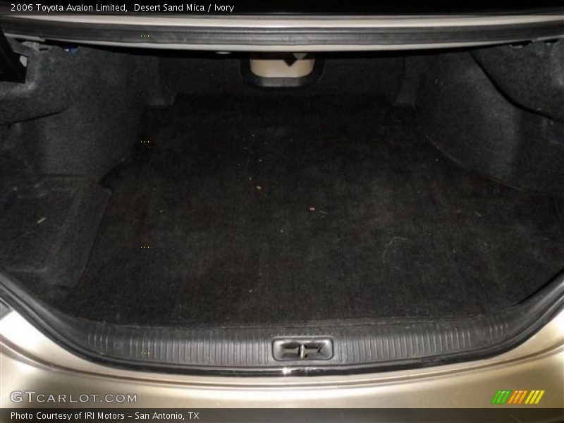 Desert Sand Mica / Ivory 2006 Toyota Avalon Limited