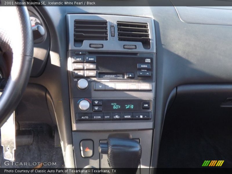 Icelandic White Pearl / Black 2001 Nissan Maxima SE