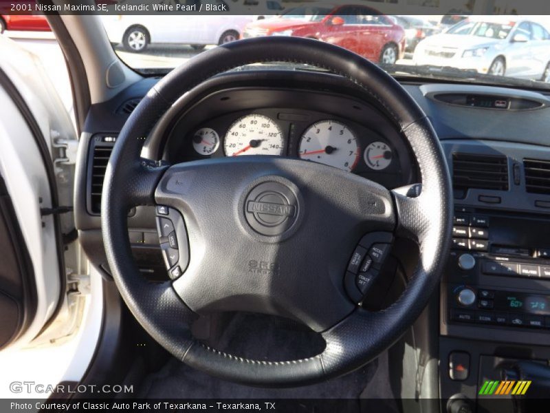 Icelandic White Pearl / Black 2001 Nissan Maxima SE