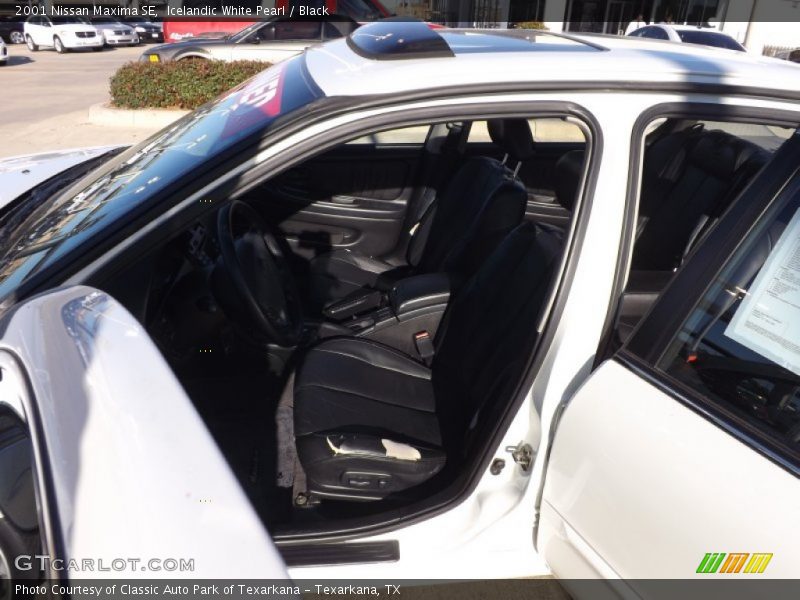 Icelandic White Pearl / Black 2001 Nissan Maxima SE