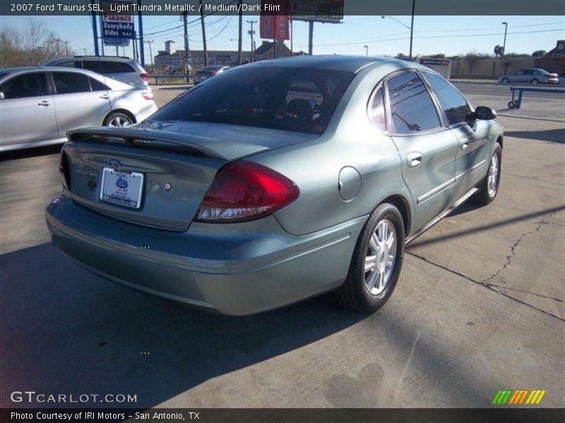 Light Tundra Metallic / Medium/Dark Flint 2007 Ford Taurus SEL