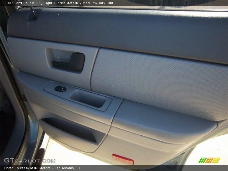 Light Tundra Metallic / Medium/Dark Flint 2007 Ford Taurus SEL