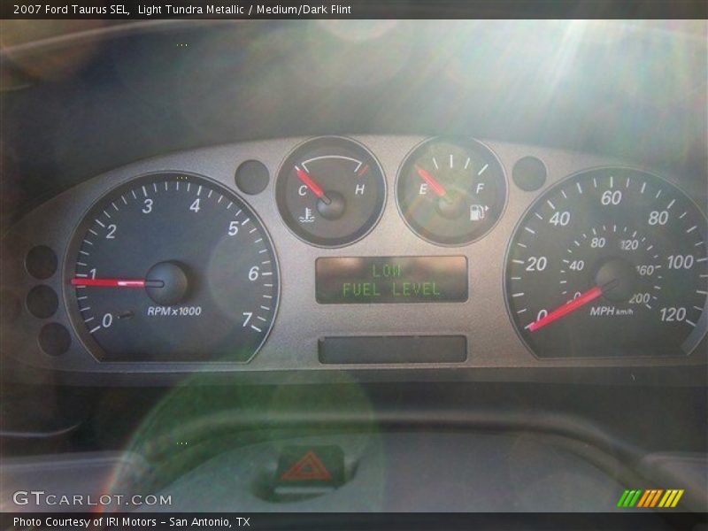 Light Tundra Metallic / Medium/Dark Flint 2007 Ford Taurus SEL