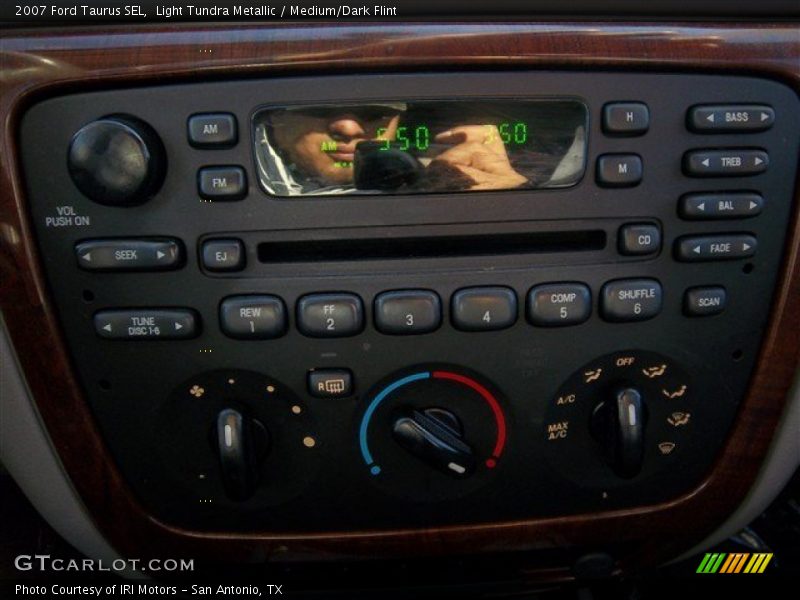 Light Tundra Metallic / Medium/Dark Flint 2007 Ford Taurus SEL