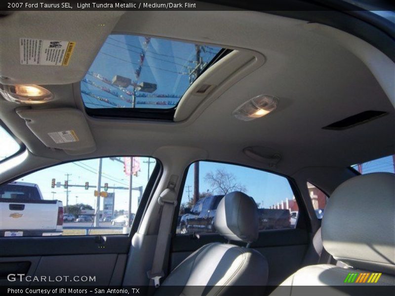 Light Tundra Metallic / Medium/Dark Flint 2007 Ford Taurus SEL