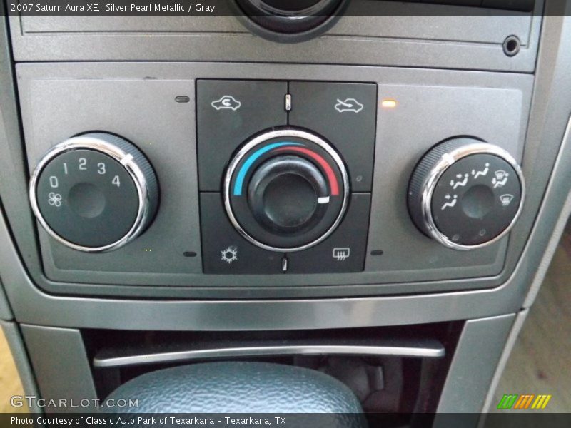 Silver Pearl Metallic / Gray 2007 Saturn Aura XE