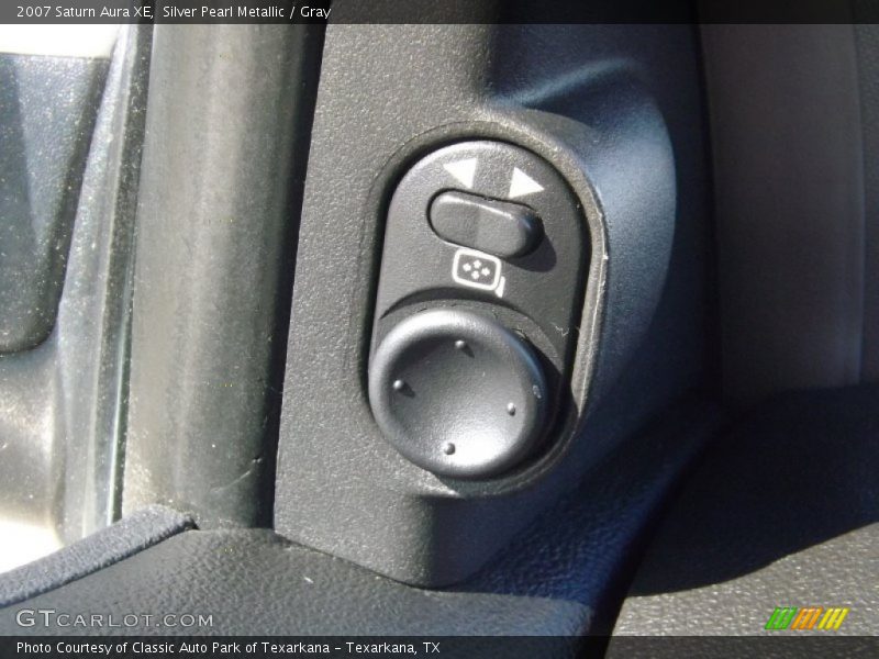 Silver Pearl Metallic / Gray 2007 Saturn Aura XE