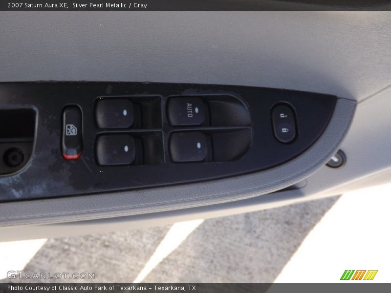 Silver Pearl Metallic / Gray 2007 Saturn Aura XE