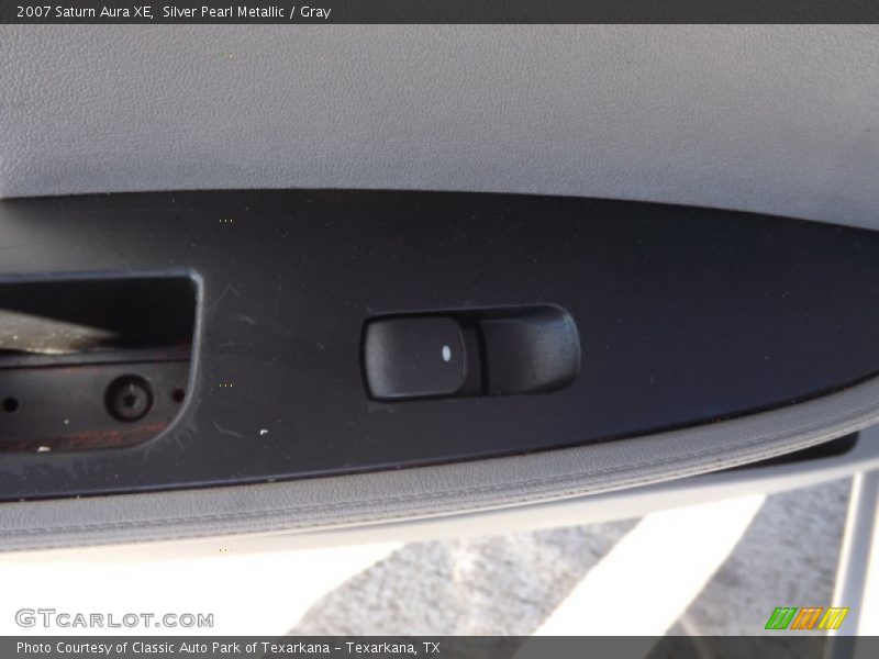 Silver Pearl Metallic / Gray 2007 Saturn Aura XE