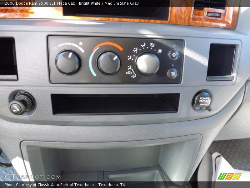 Bright White / Medium Slate Gray 2006 Dodge Ram 2500 SLT Mega Cab