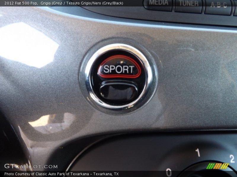 Grigio (Grey) / Tessuto Grigio/Nero (Grey/Black) 2012 Fiat 500 Pop
