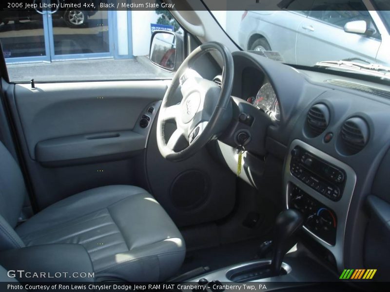 Black / Medium Slate Gray 2006 Jeep Liberty Limited 4x4