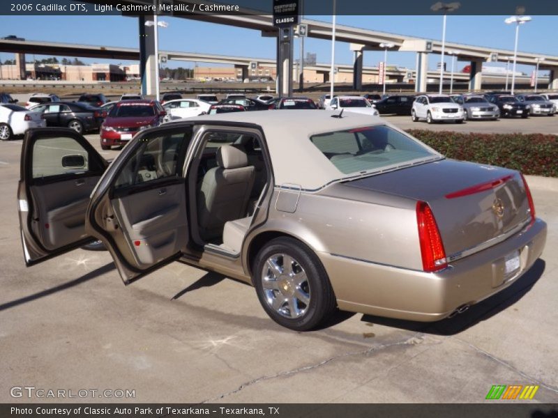 Light Cashmere Metallic / Cashmere 2006 Cadillac DTS