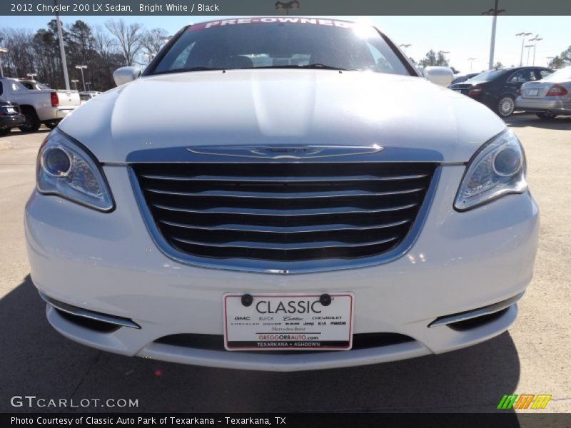 Bright White / Black 2012 Chrysler 200 LX Sedan