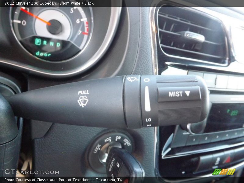 Bright White / Black 2012 Chrysler 200 LX Sedan