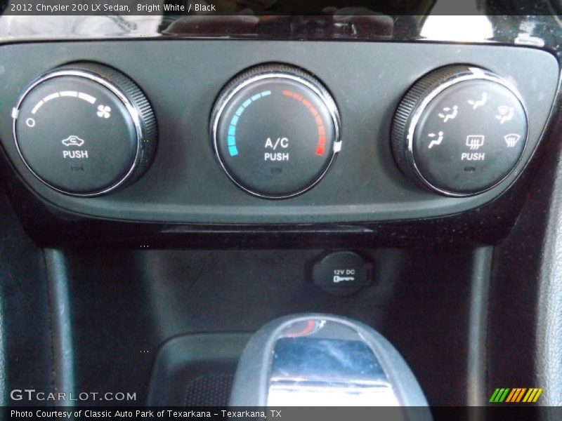 Bright White / Black 2012 Chrysler 200 LX Sedan