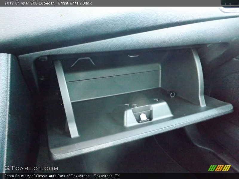 Bright White / Black 2012 Chrysler 200 LX Sedan