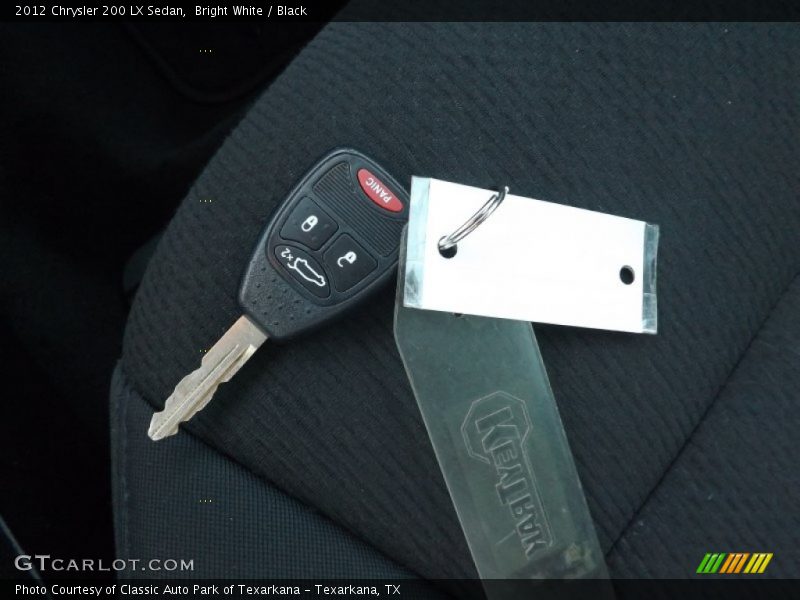 Bright White / Black 2012 Chrysler 200 LX Sedan