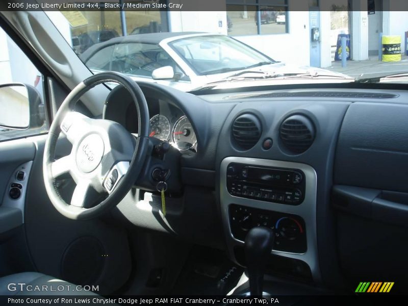 Black / Medium Slate Gray 2006 Jeep Liberty Limited 4x4
