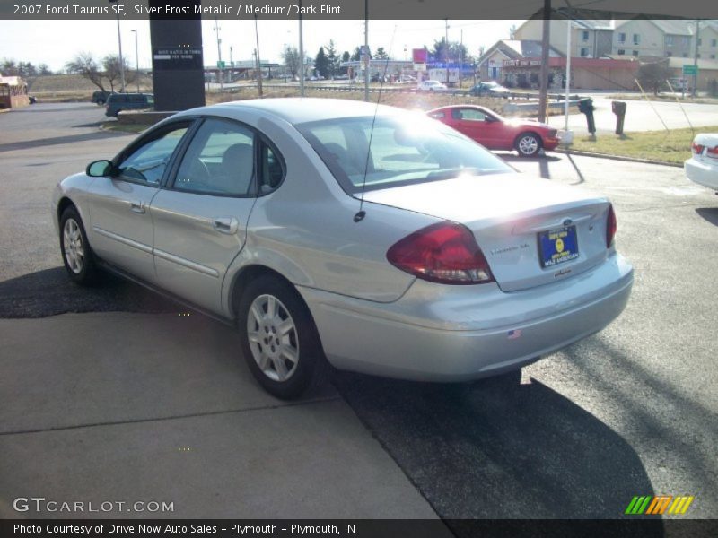 Silver Frost Metallic / Medium/Dark Flint 2007 Ford Taurus SE