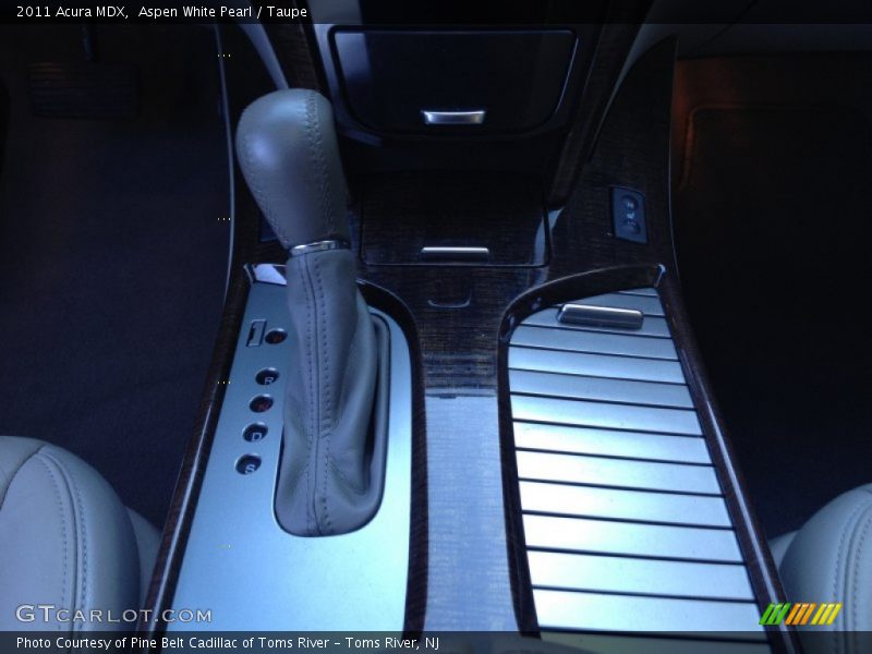 Aspen White Pearl / Taupe 2011 Acura MDX