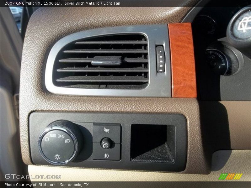 Silver Birch Metallic / Light Tan 2007 GMC Yukon XL 1500 SLT