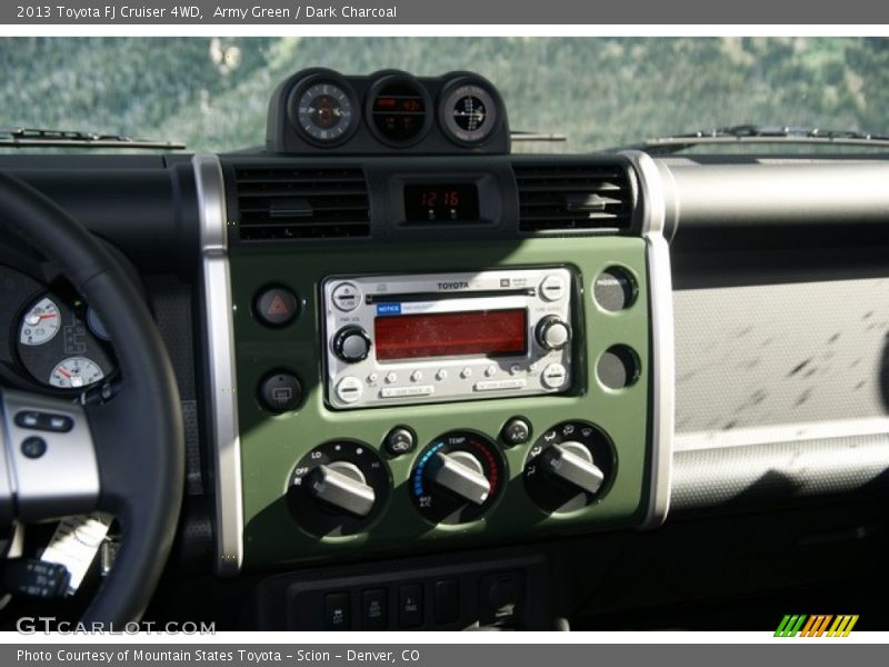 Army Green / Dark Charcoal 2013 Toyota FJ Cruiser 4WD