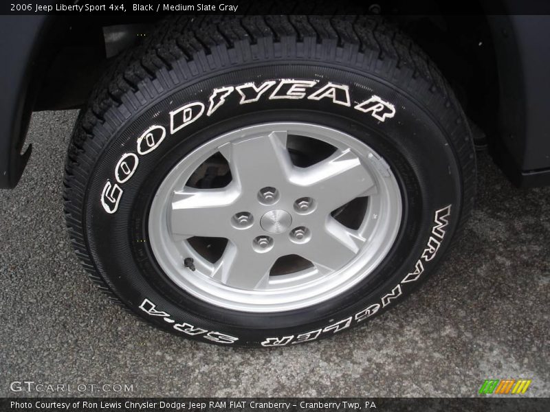 Black / Medium Slate Gray 2006 Jeep Liberty Sport 4x4