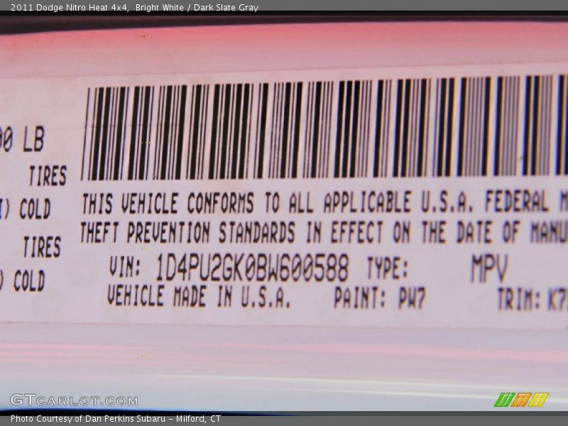 Bright White / Dark Slate Gray 2011 Dodge Nitro Heat 4x4