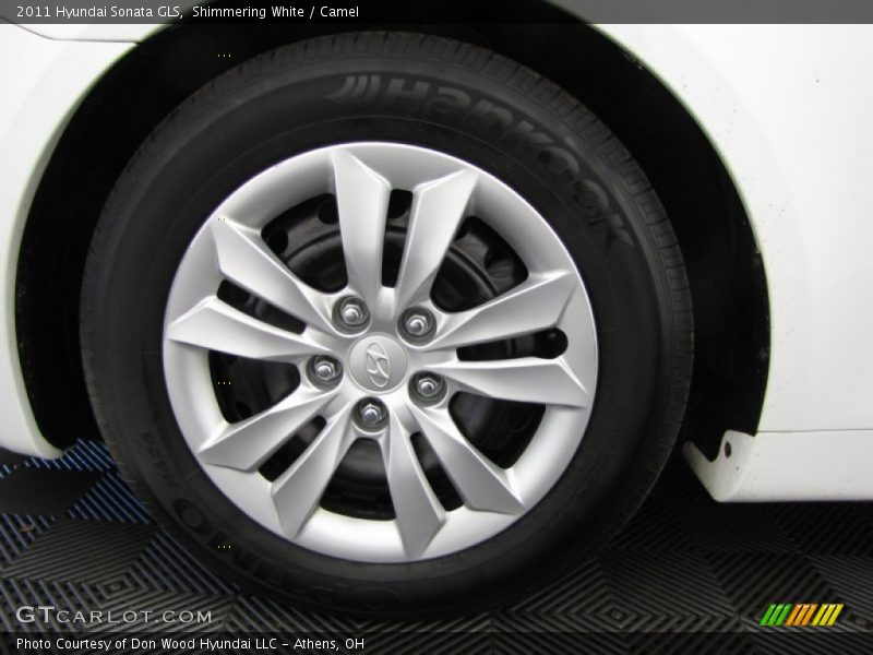 Shimmering White / Camel 2011 Hyundai Sonata GLS