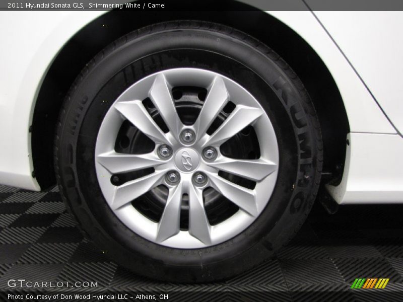 Shimmering White / Camel 2011 Hyundai Sonata GLS