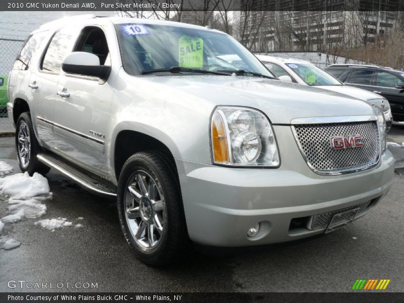 Pure Silver Metallic / Ebony 2010 GMC Yukon Denali AWD