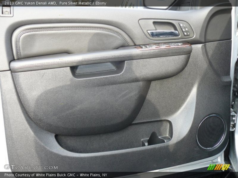 Pure Silver Metallic / Ebony 2010 GMC Yukon Denali AWD