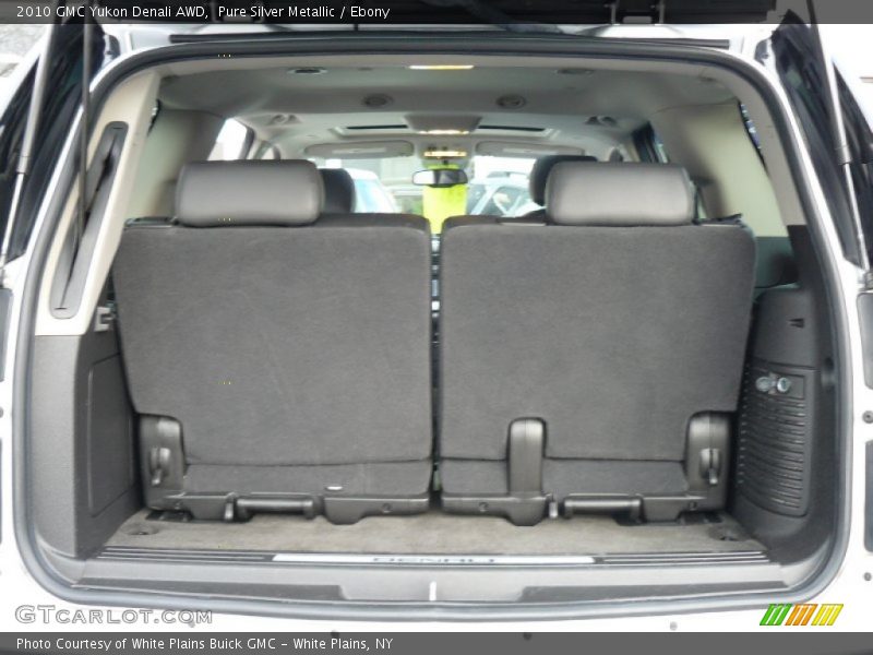 Pure Silver Metallic / Ebony 2010 GMC Yukon Denali AWD