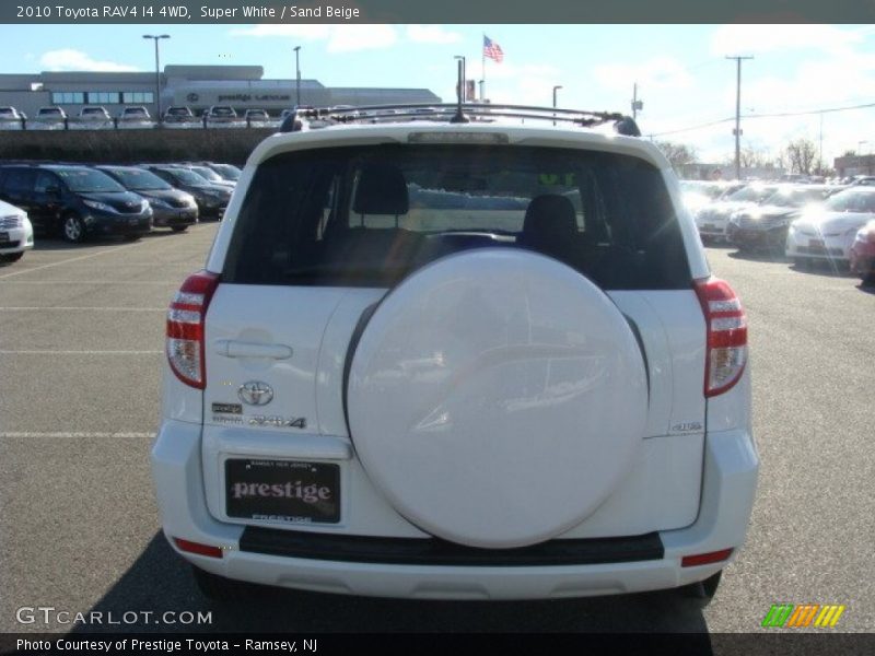 Super White / Sand Beige 2010 Toyota RAV4 I4 4WD