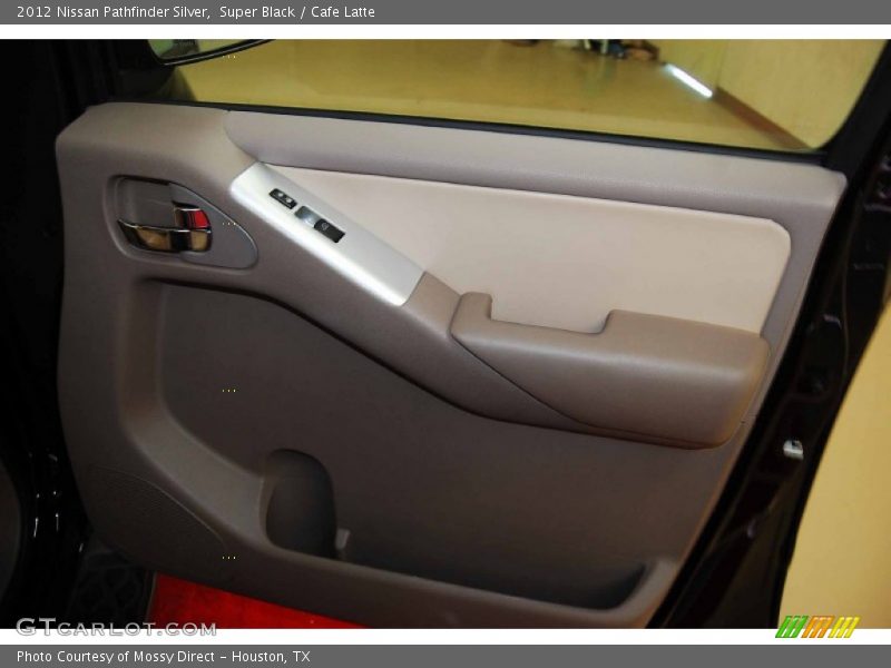 Super Black / Cafe Latte 2012 Nissan Pathfinder Silver