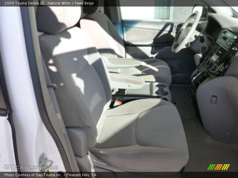 Natural White / Fawn Beige 2004 Toyota Sienna LE