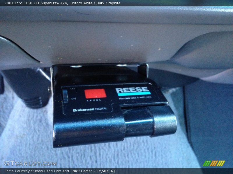 Oxford White / Dark Graphite 2001 Ford F150 XLT SuperCrew 4x4
