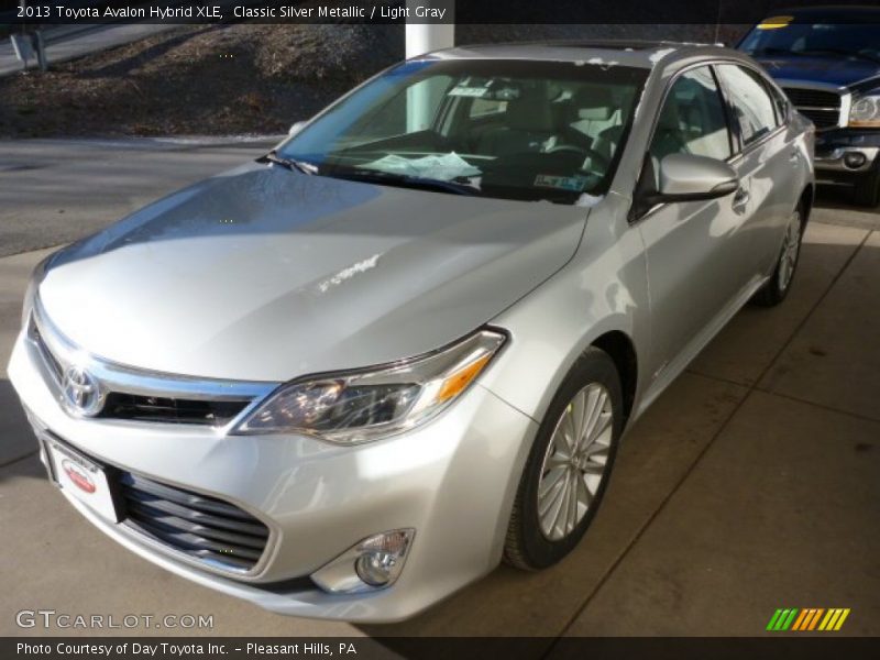 Classic Silver Metallic / Light Gray 2013 Toyota Avalon Hybrid XLE