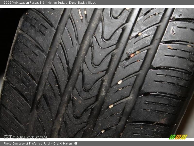 Deep Black / Black 2006 Volkswagen Passat 3.6 4Motion Sedan