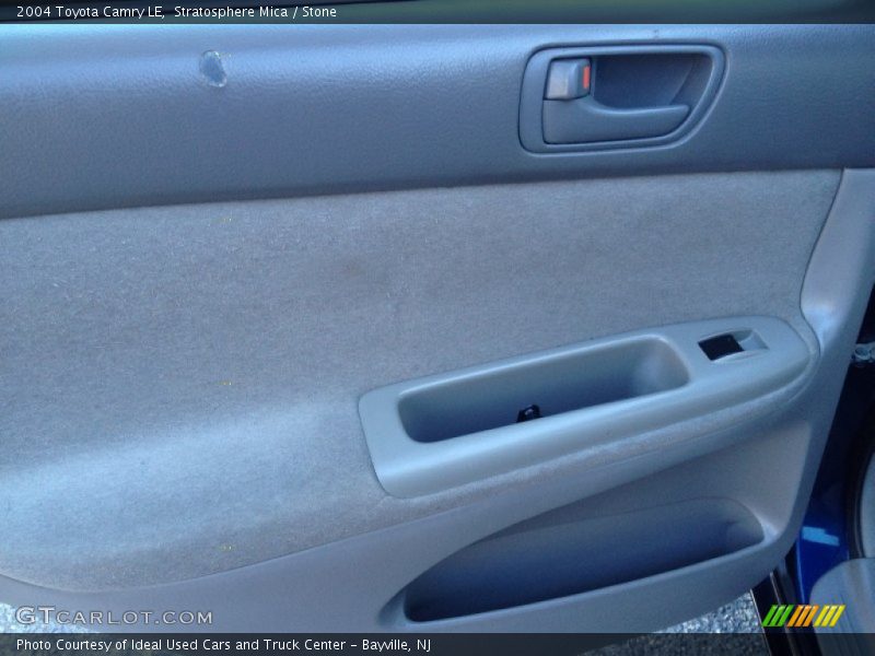 Stratosphere Mica / Stone 2004 Toyota Camry LE