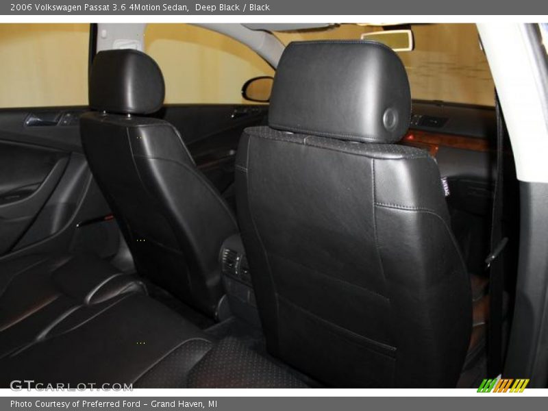 Deep Black / Black 2006 Volkswagen Passat 3.6 4Motion Sedan